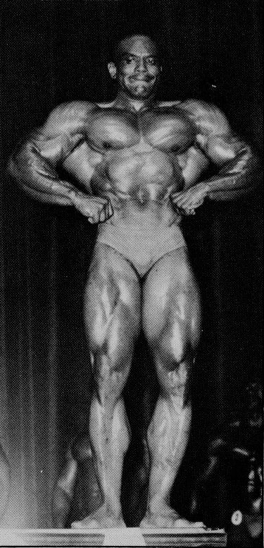 Sergio Oliva Lat Spread