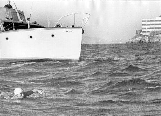 Lalanne-swims-nr-alcatraz-Sept-4-1958_AAC-9560